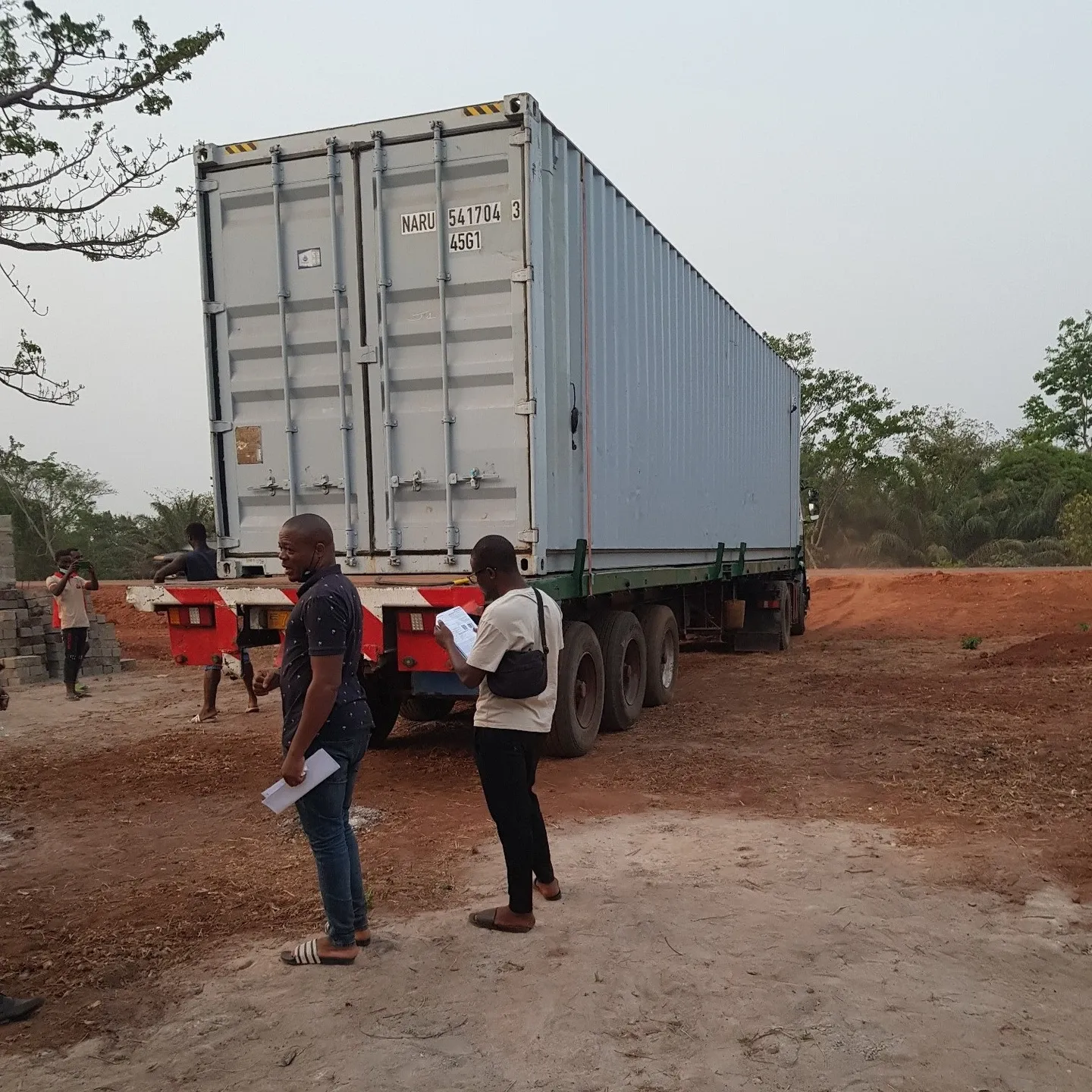 Sunday, 6 February 2022, 5:30 pm: the container has finally arrived
